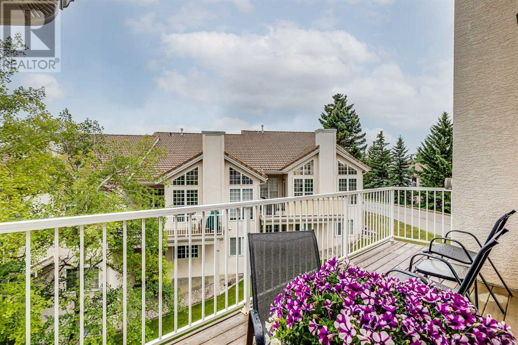 Single Family House 4 Level for Sale in  Patterson View SW Patterson Calgary 