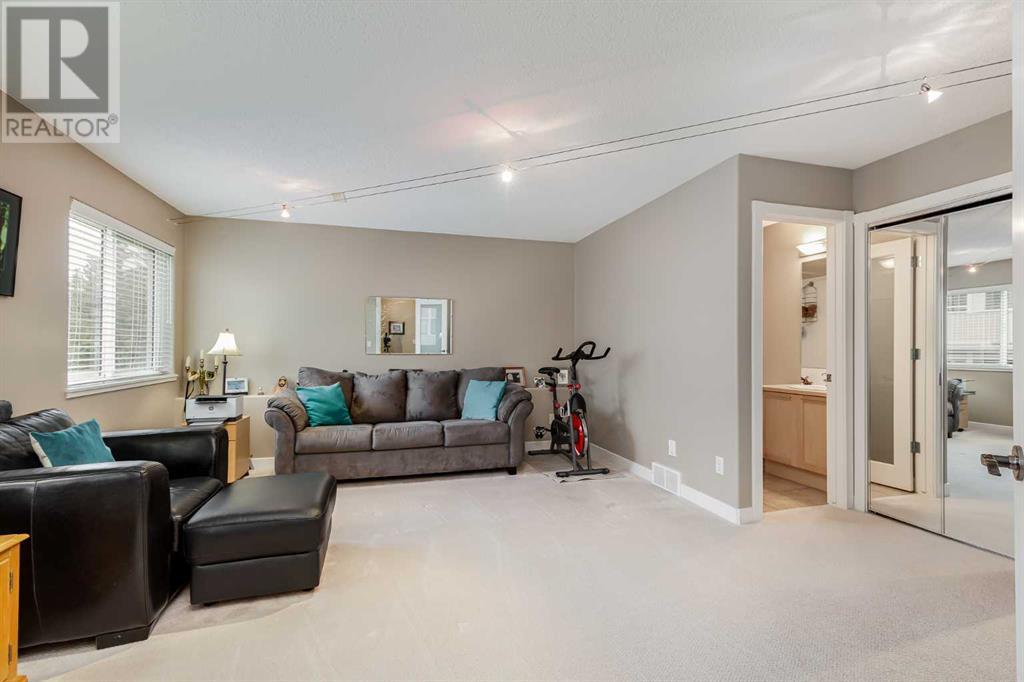 Single Family House 4 Level for Sale in  Patterson View SW Patterson Calgary 