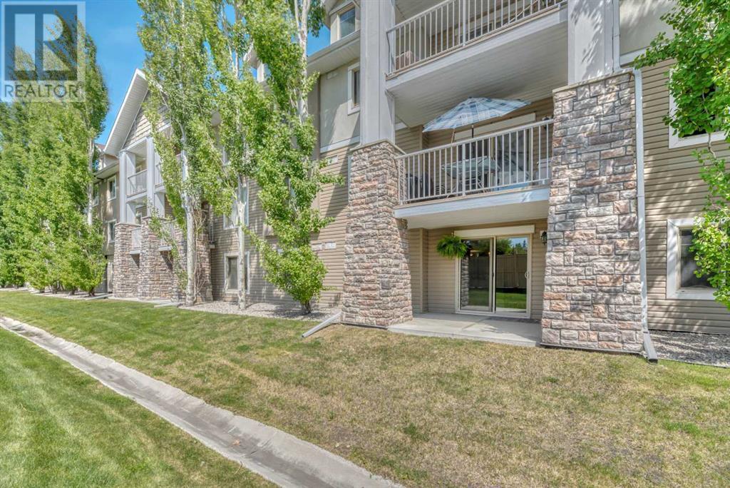 Single Family House for Sale in   Chaparral Ravine View SE Chaparral Calgary 