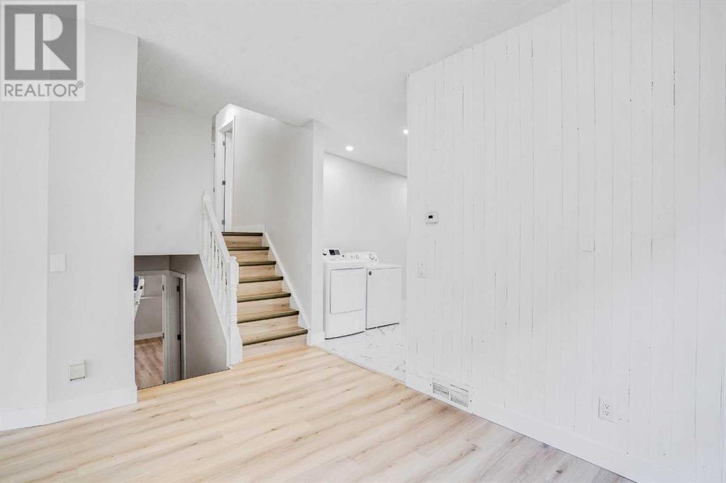 Single Family House 4 Level for Sale in  Castlefall Grove NE Castleridge Calgary 