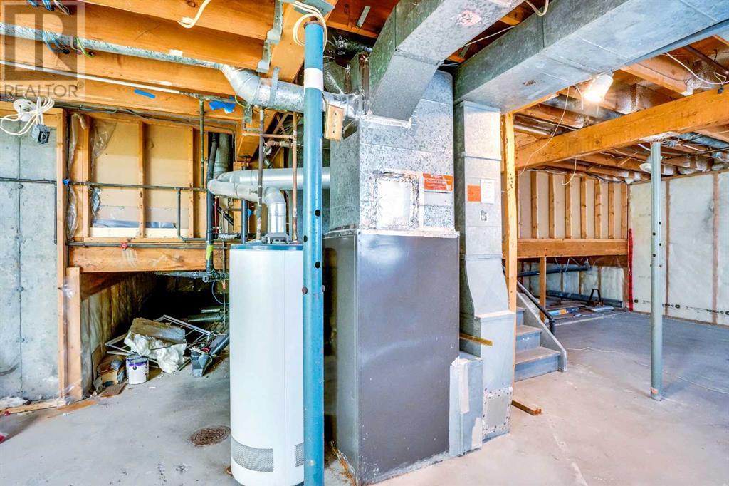 Single Family House 4 Level for Sale in  Castlefall Grove NE Castleridge Calgary 
