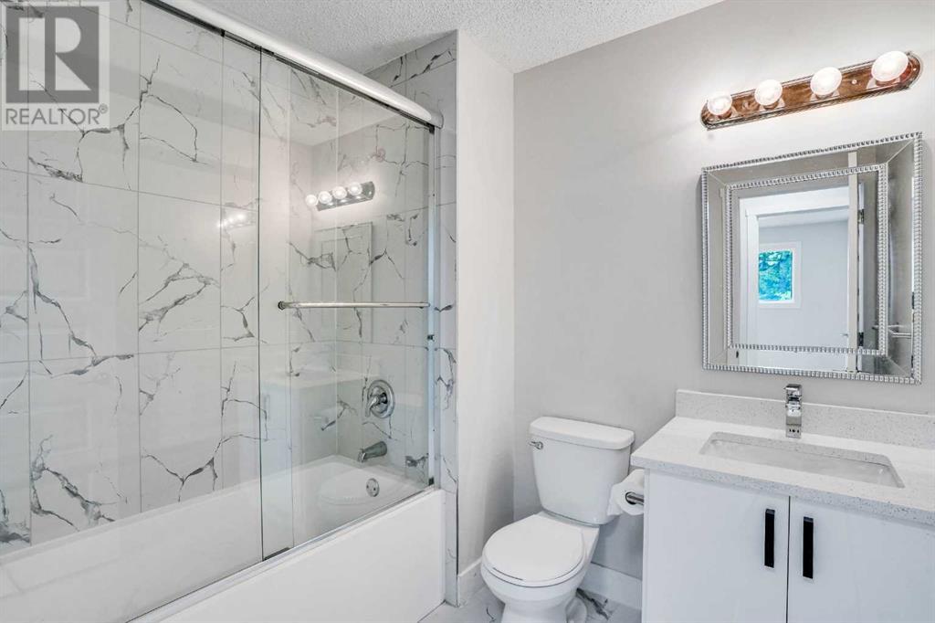 Single Family House 4 Level for Sale in  Castlefall Grove NE Castleridge Calgary 