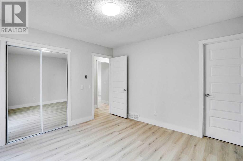 Single Family House 4 Level for Sale in  Castlefall Grove NE Castleridge Calgary 