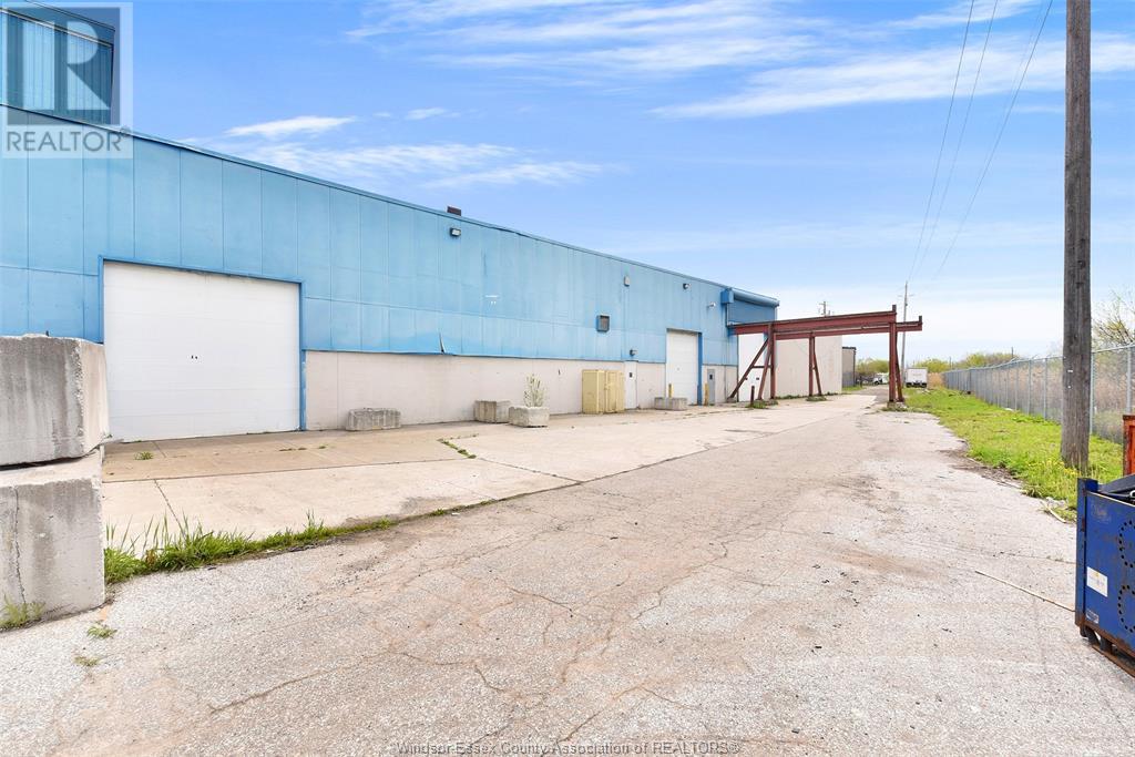 Photo 25 of 1153 Tecumseh Road West, Windsor ON