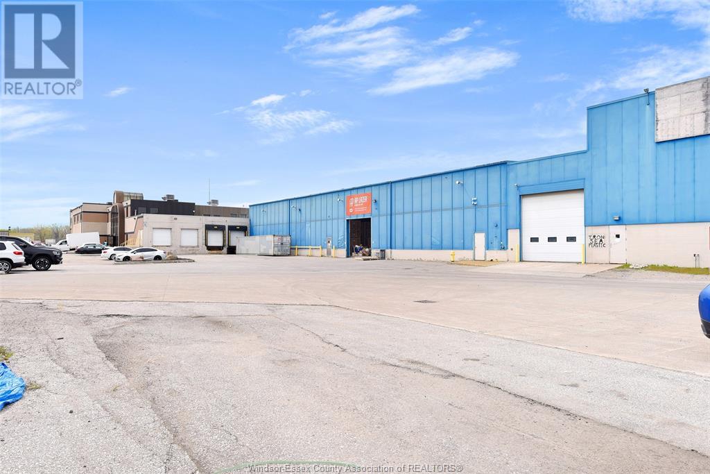 Photo 26 of 1153 Tecumseh Road West, Windsor ON