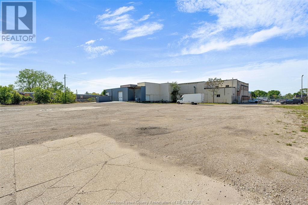 Photo 35 of 1153 Tecumseh Road West, Windsor ON