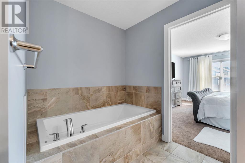 Single Family House for Sale in  Nolanhurst Way NW Nolan Hill Calgary 