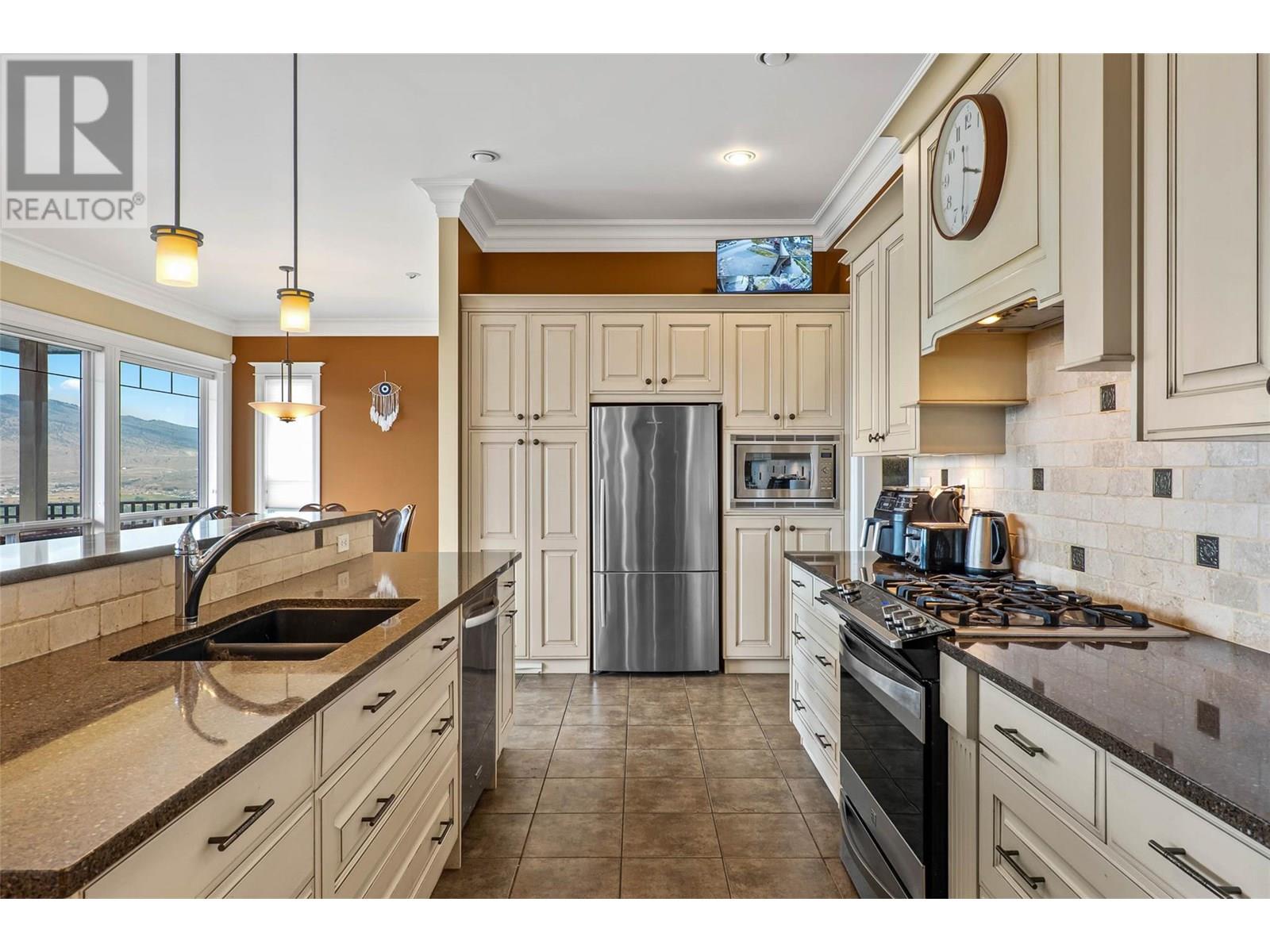 Photo 16 of 842 Guerin Creek Way, Kamloops BC