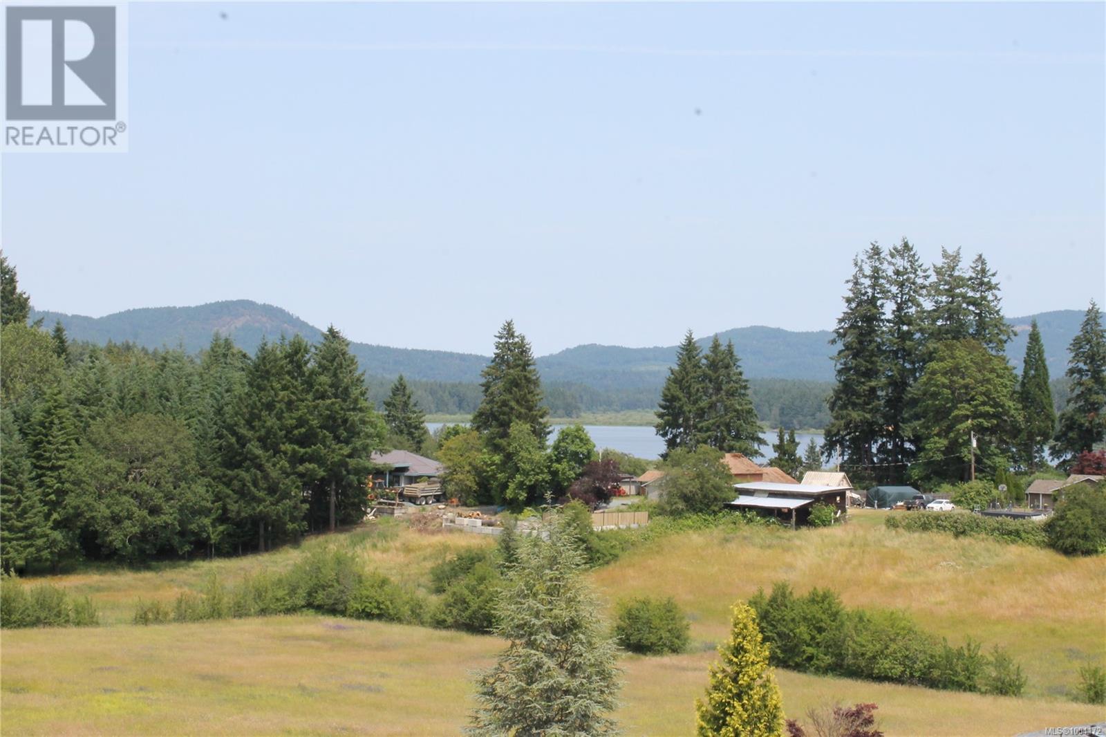 Photo 8 of 6160 Lakeview Dr, Duncan BC