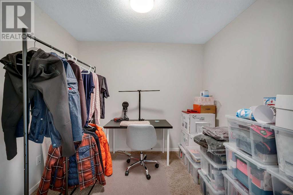 Single Family House for Sale in  Kinlea Way NW Kincora Calgary 