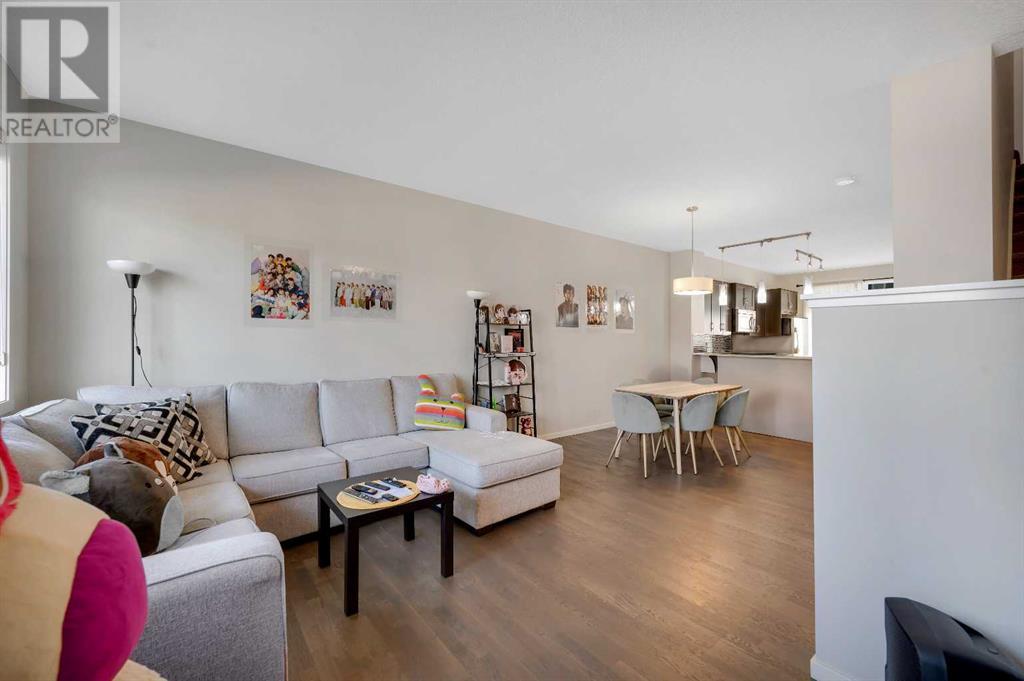 Single Family House for Sale in  Kinlea Way NW Kincora Calgary 