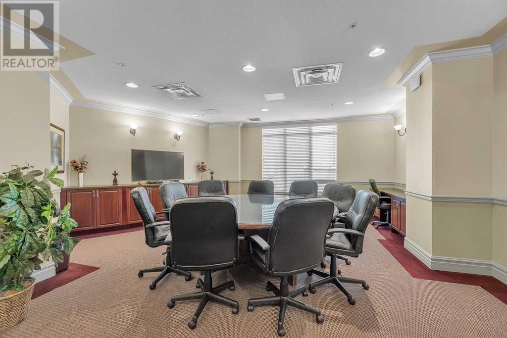 Single Family House for Sale in    Avenue NW Hounsfield Heights/Briar Hill Calgary 