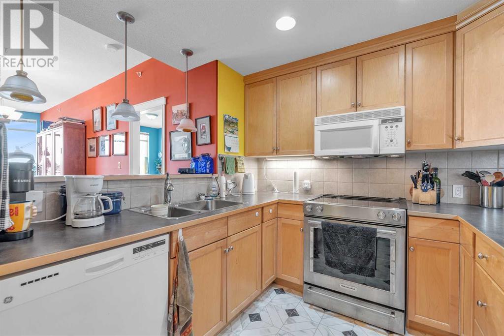 Single Family House for Sale in    Avenue NW Hounsfield Heights/Briar Hill Calgary 