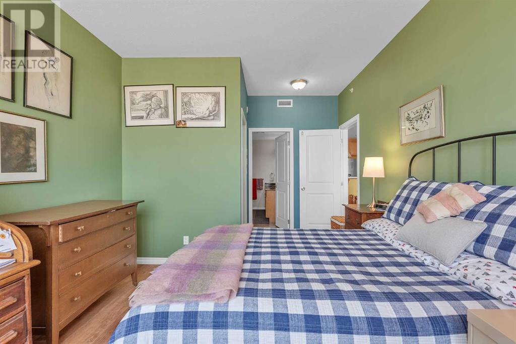 Single Family House for Sale in    Avenue NW Hounsfield Heights/Briar Hill Calgary 