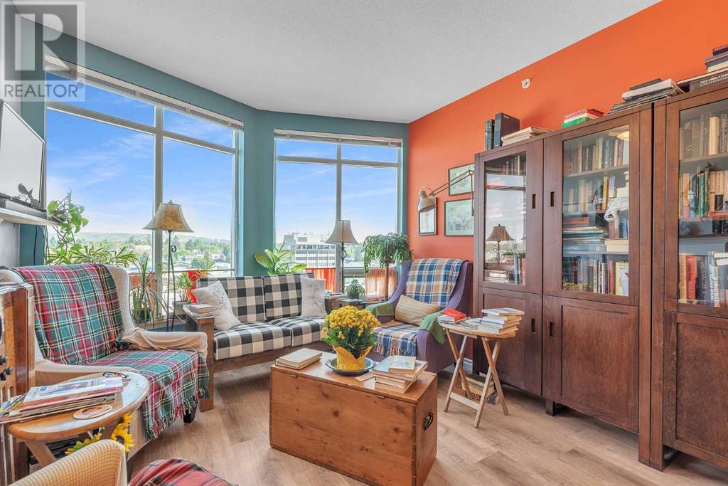 Single Family House for Sale in    Avenue NW Hounsfield Heights/Briar Hill Calgary 
