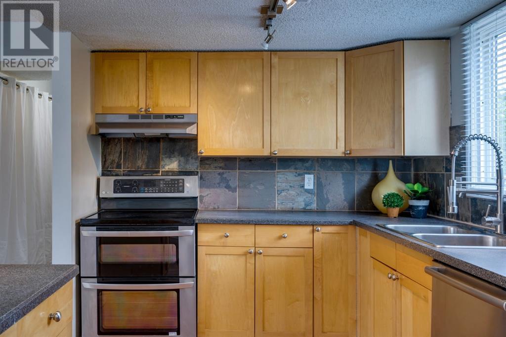 Single Family House Bungalow for Sale in    Street NW St Andrews Heights Calgary 