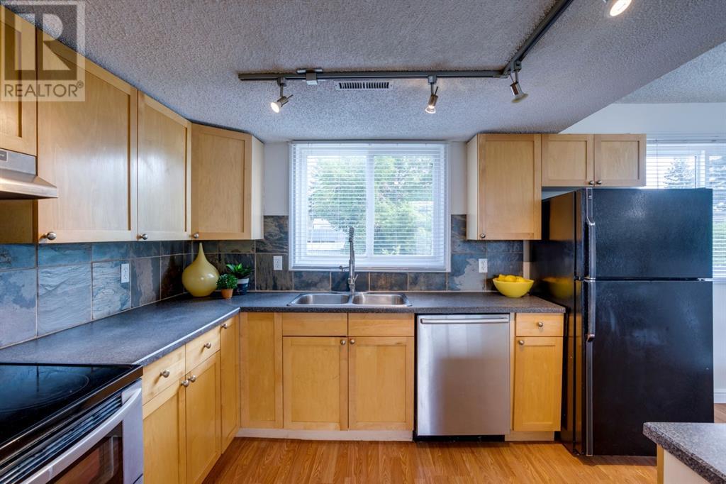 Single Family House Bungalow for Sale in    Street NW St Andrews Heights Calgary 