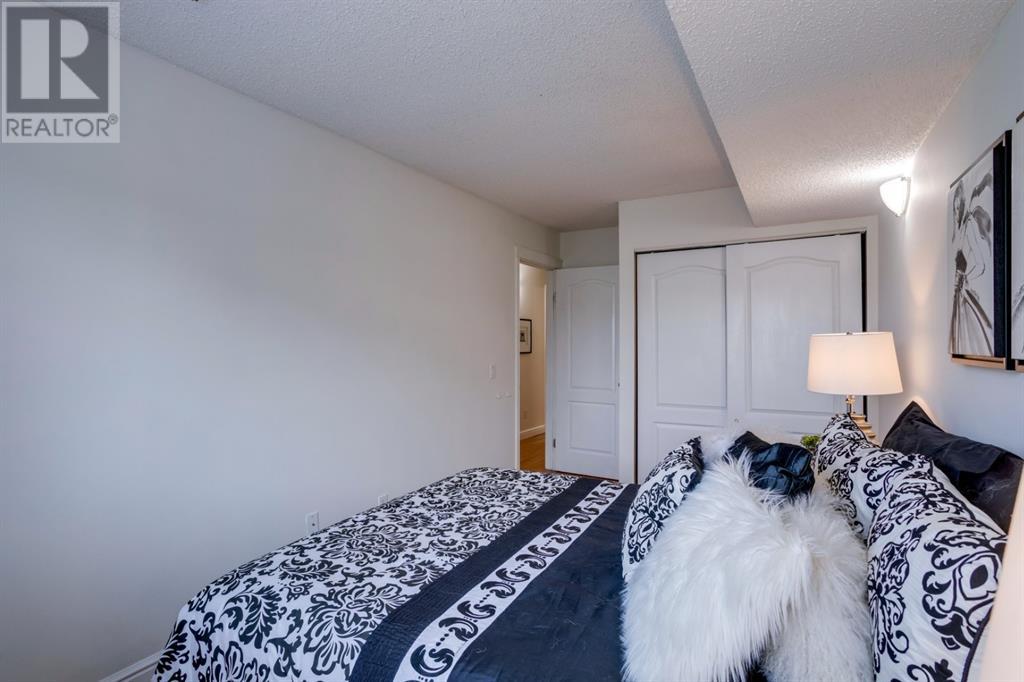 Single Family House Bungalow for Sale in    Street NW St Andrews Heights Calgary 