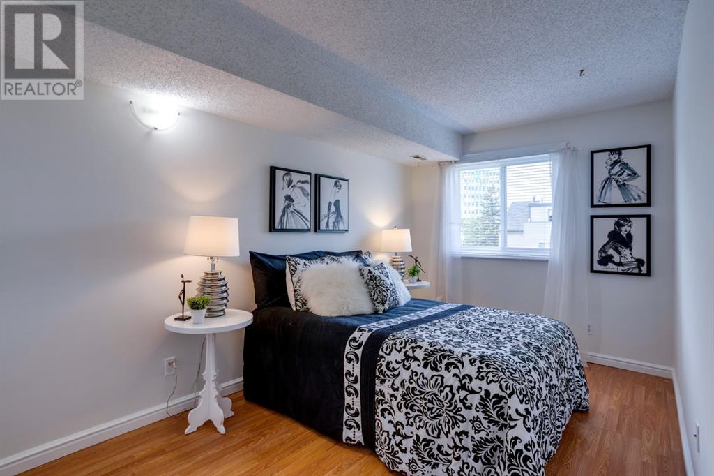 Single Family House Bungalow for Sale in    Street NW St Andrews Heights Calgary 