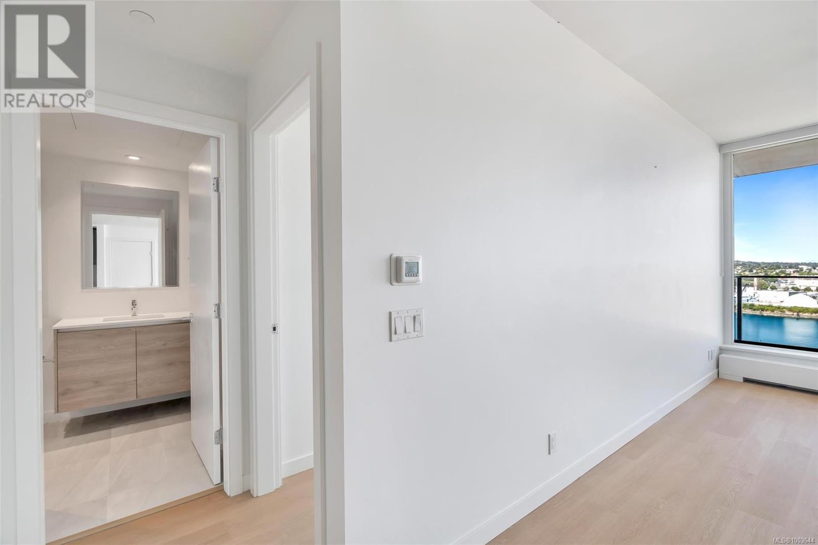 Photo 37 of 1208 363 Tyee Rd, Victoria BC