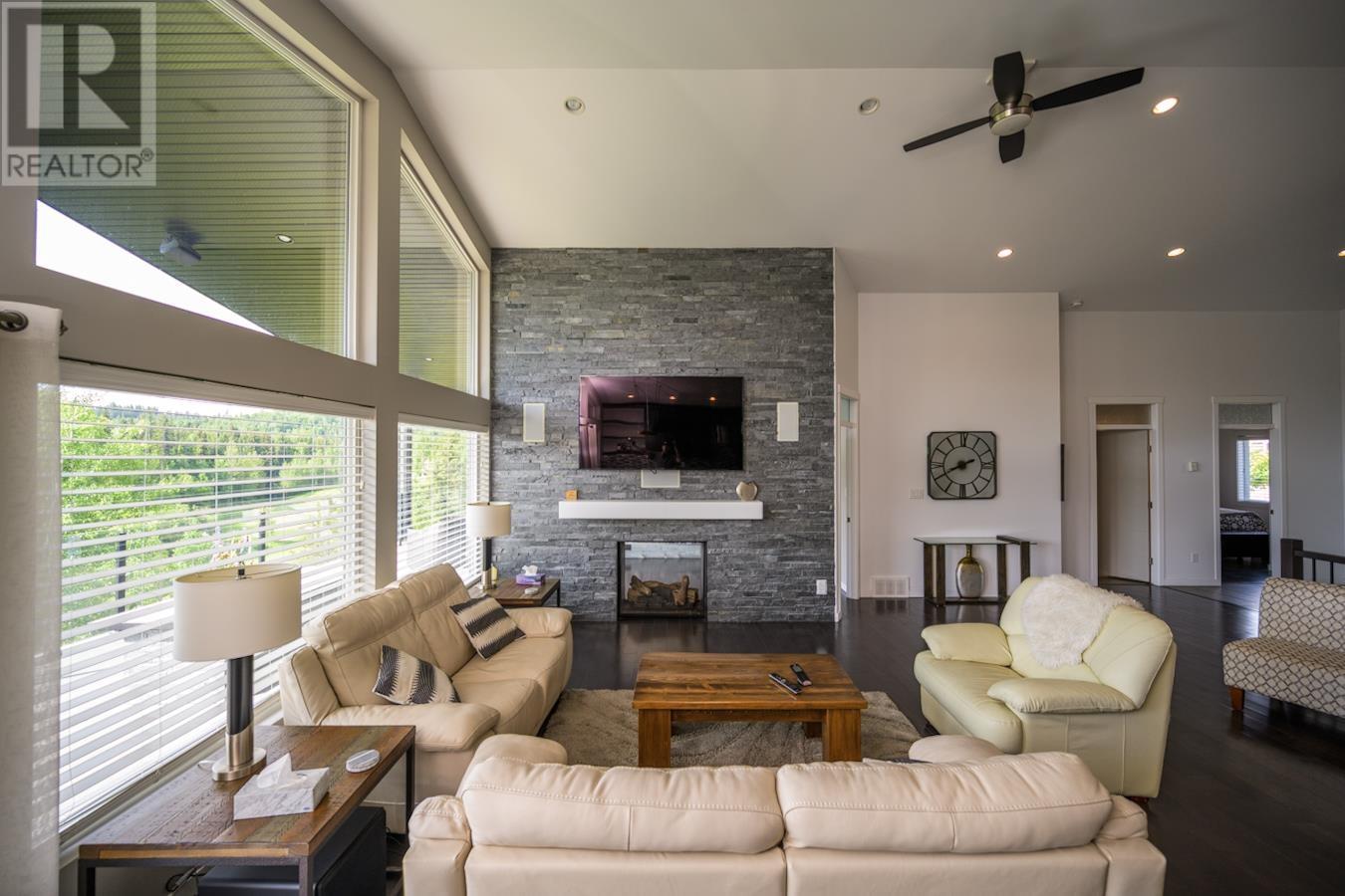 Photo 10 of 2418 Mctavish Road, Prince George BC