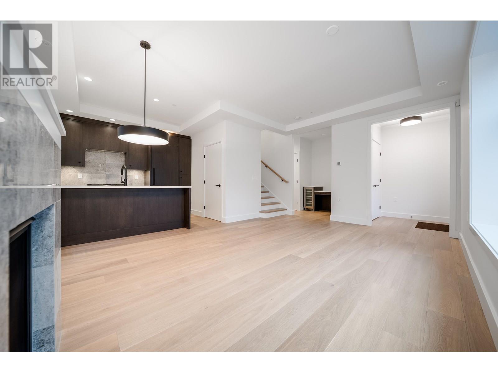 Photo 11 of 1138 E 26th Avenue, Vancouver BC
