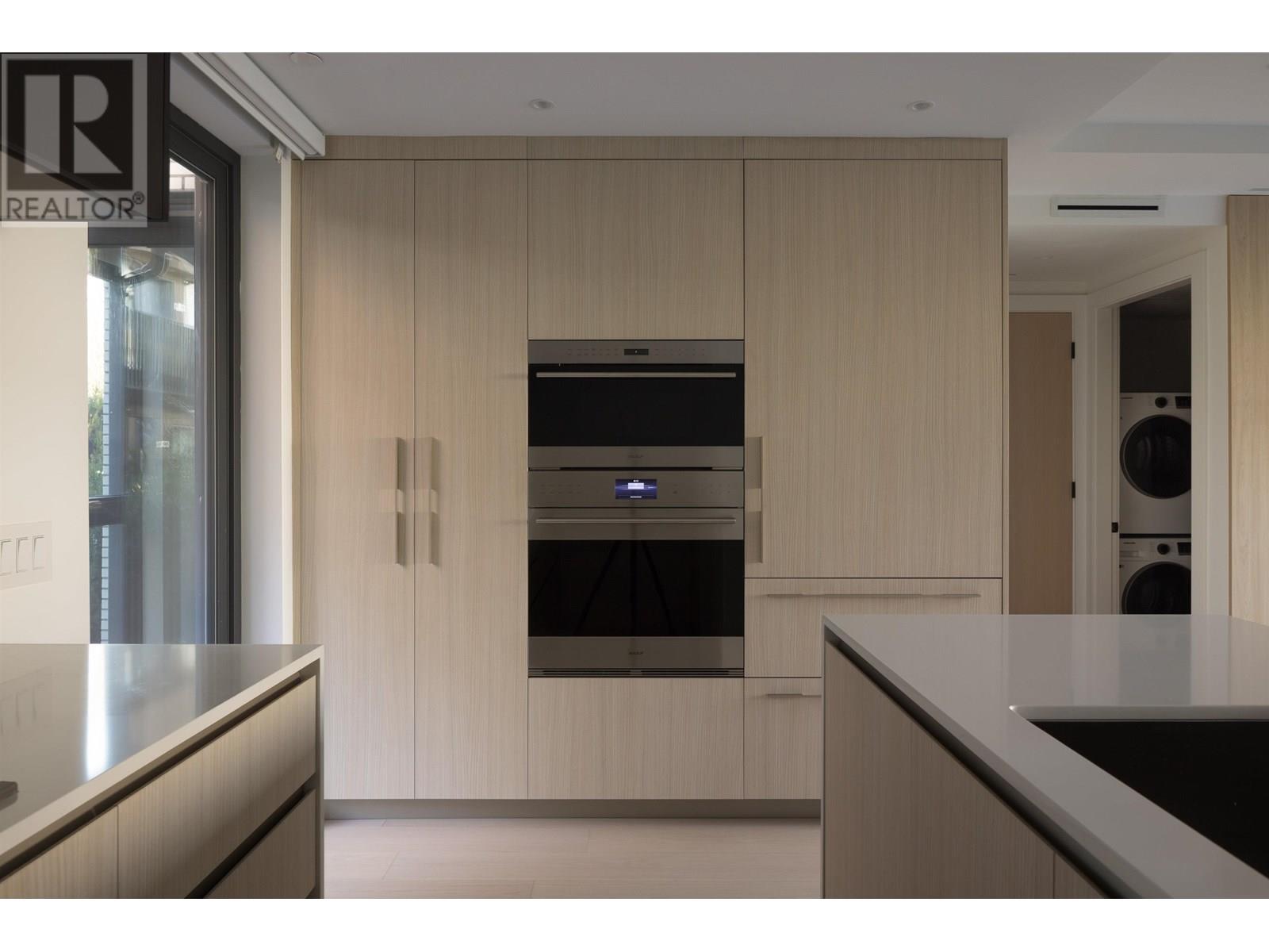 Photo 9 of 772 W 27th Avenue, Vancouver BC