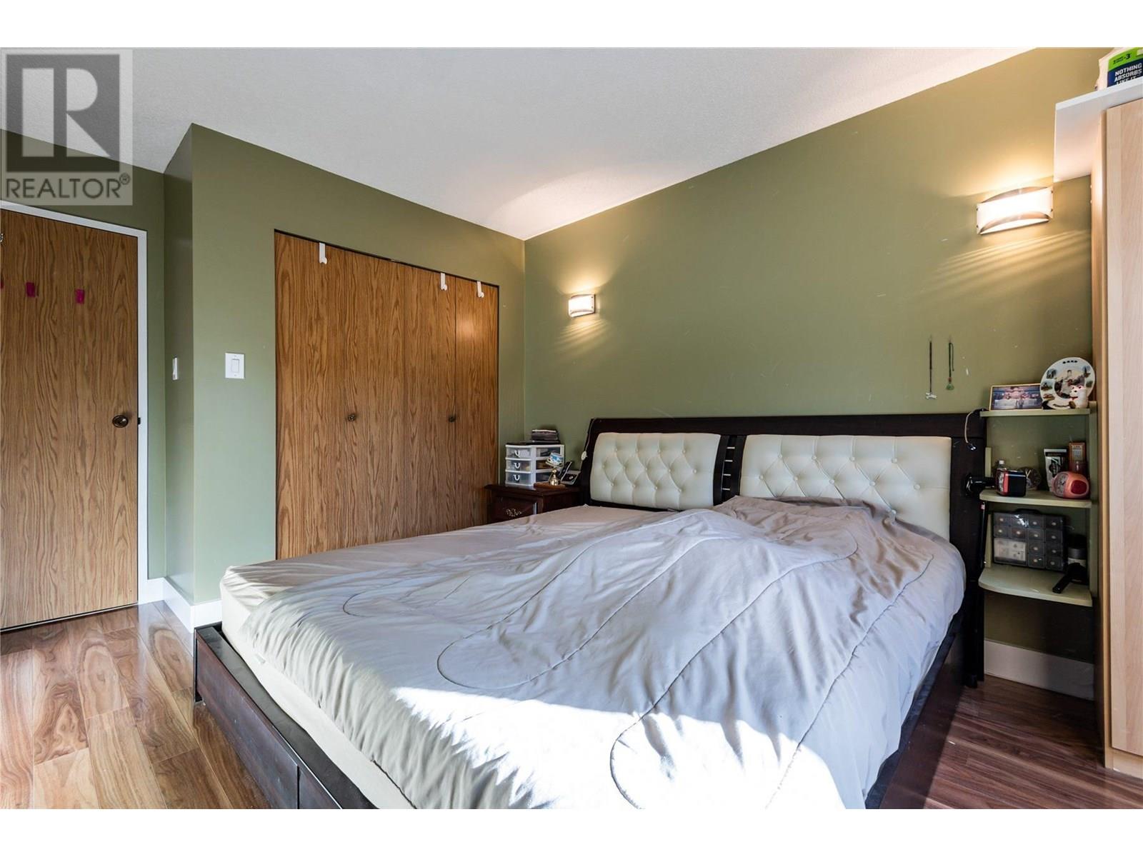 Photo 13 of 107 836 Twelfth Street, New Westminster BC