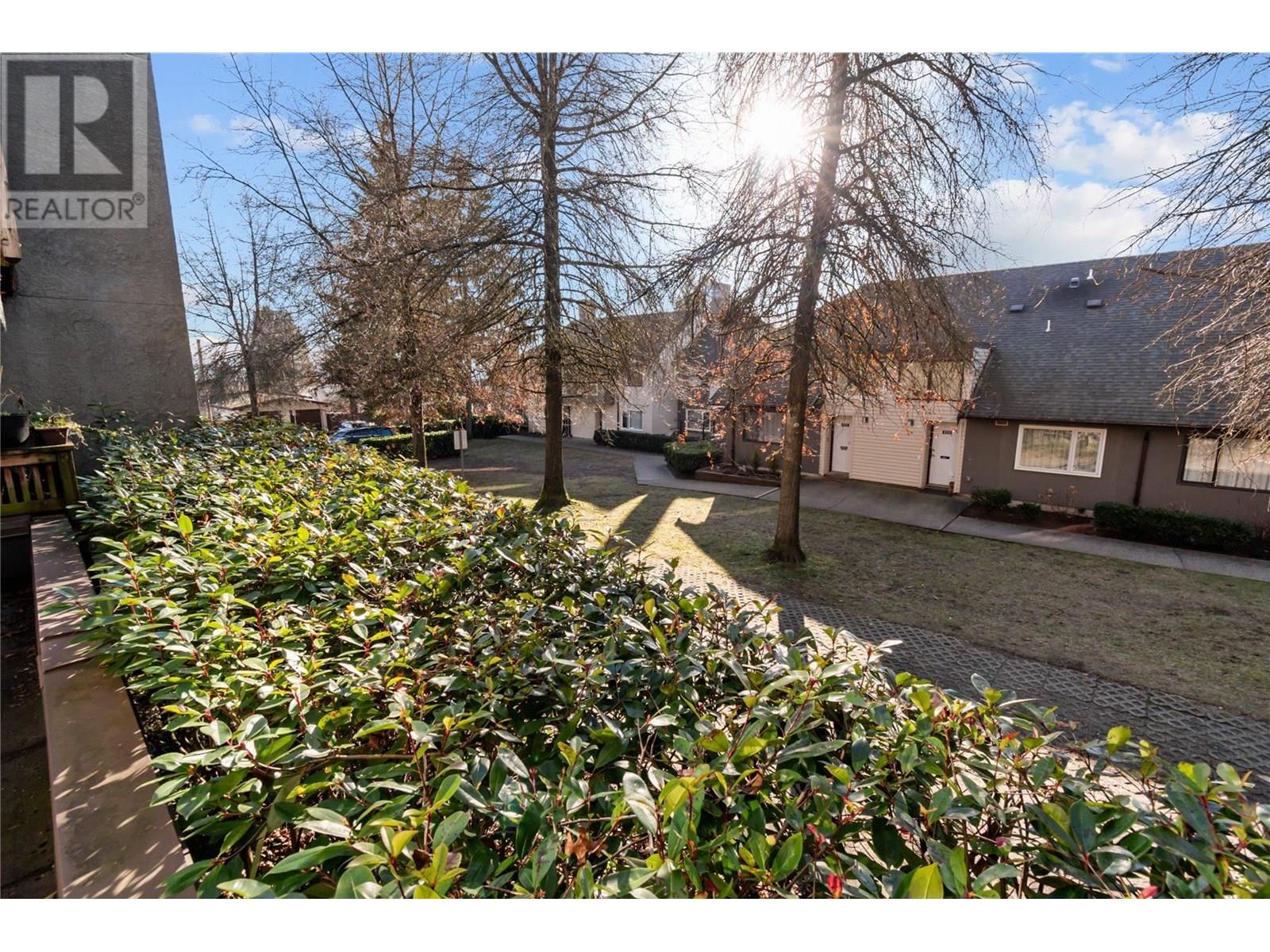 Photo 7 of 107 836 Twelfth Street, New Westminster BC