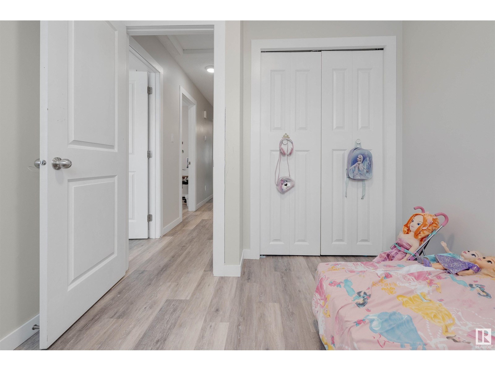 Photo 22 of 10633 152 St Nw, Edmonton AB