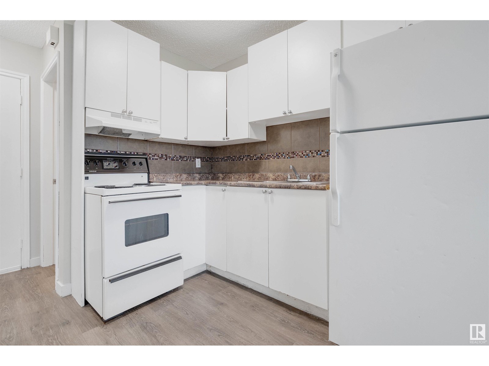 Photo 70 of 10633 152 St Nw, Edmonton AB