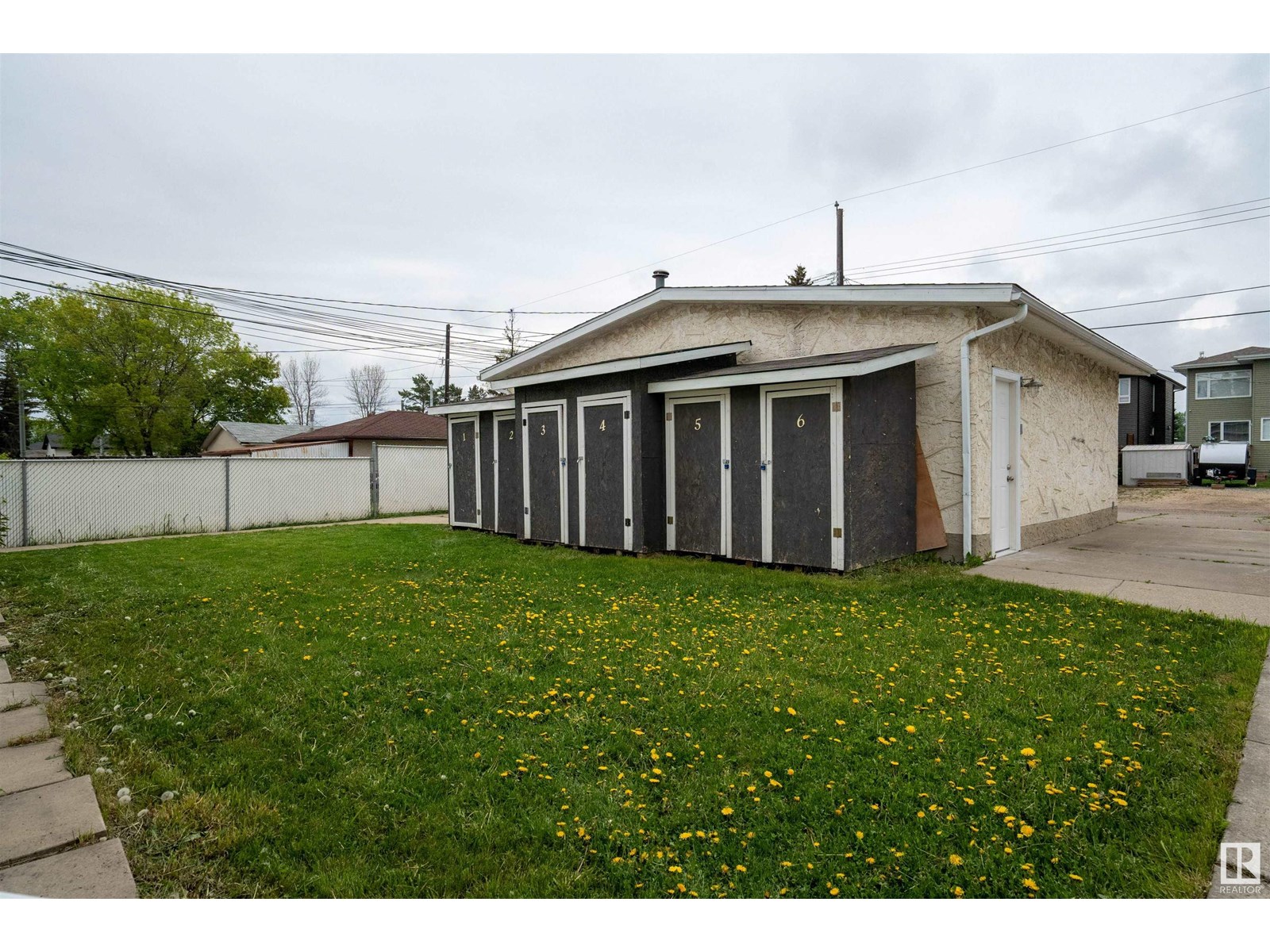 Photo 30 of 10633 152 St Nw, Edmonton AB