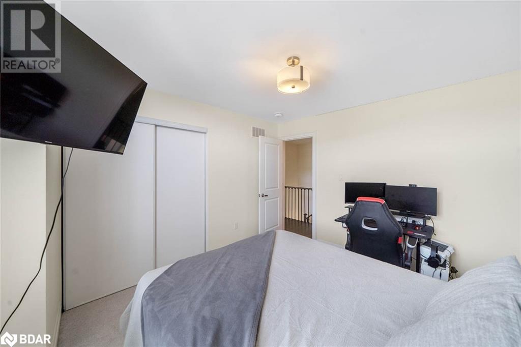 Photo 19 of 3 Muirfield Drive, Barrie ON
