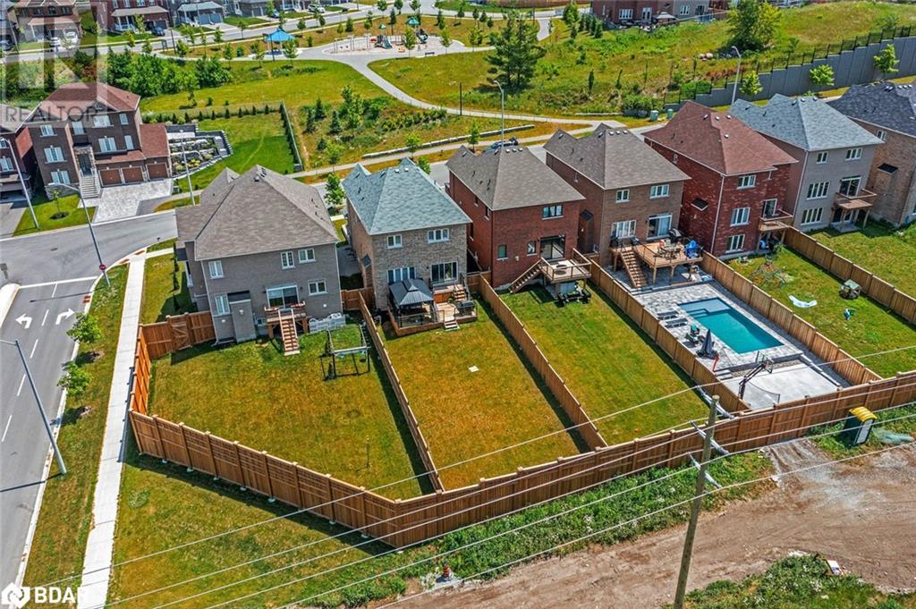 Photo 40 of 3 Muirfield Drive, Barrie ON