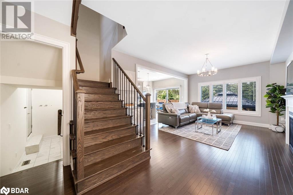 Photo 7 of 3 Muirfield Drive, Barrie ON