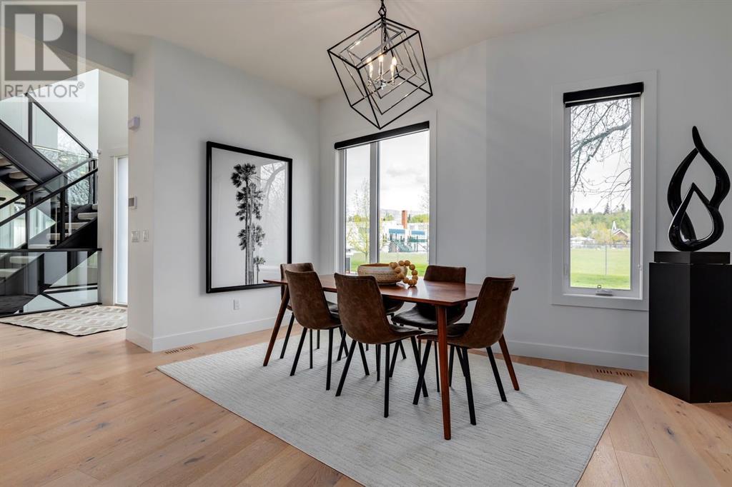 Single Family House for Sale in   Avenue NW Parkdale Calgary 
