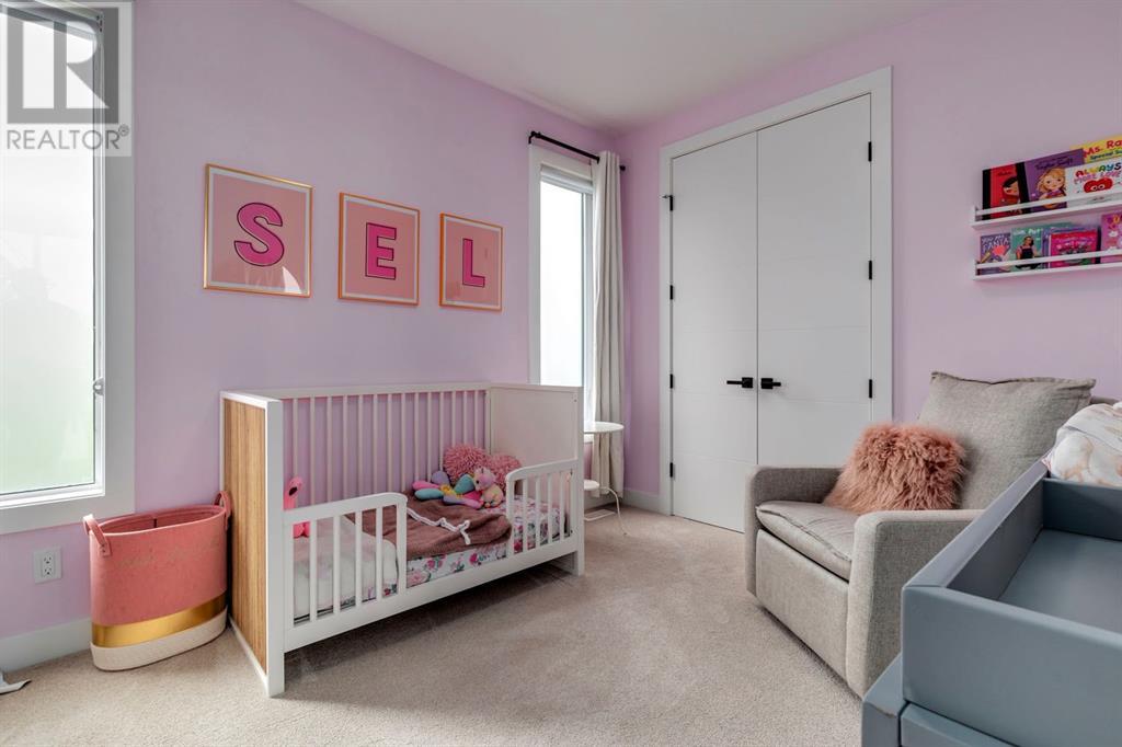 Single Family House for Sale in   Avenue NW Parkdale Calgary 