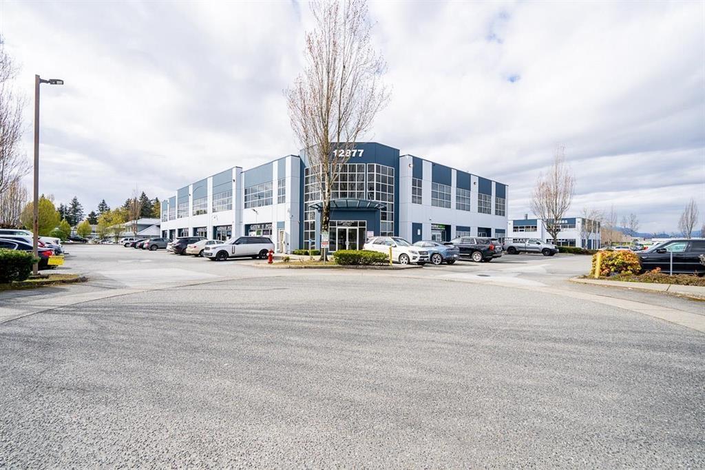 Photo 1 of 204 12877 76 Avenue, Surrey BC