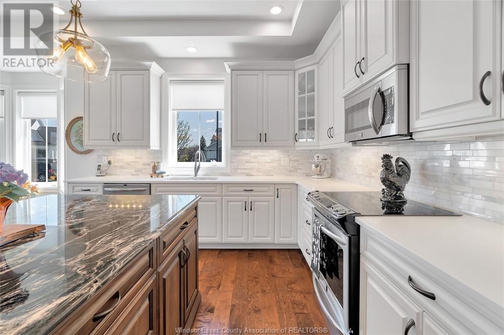 Photo 11 of 554 Gold Coast Drive, Amherstburg ON