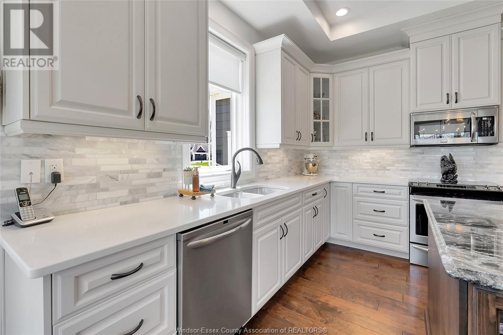 Photo 10 of 554 Gold Coast Drive, Amherstburg ON