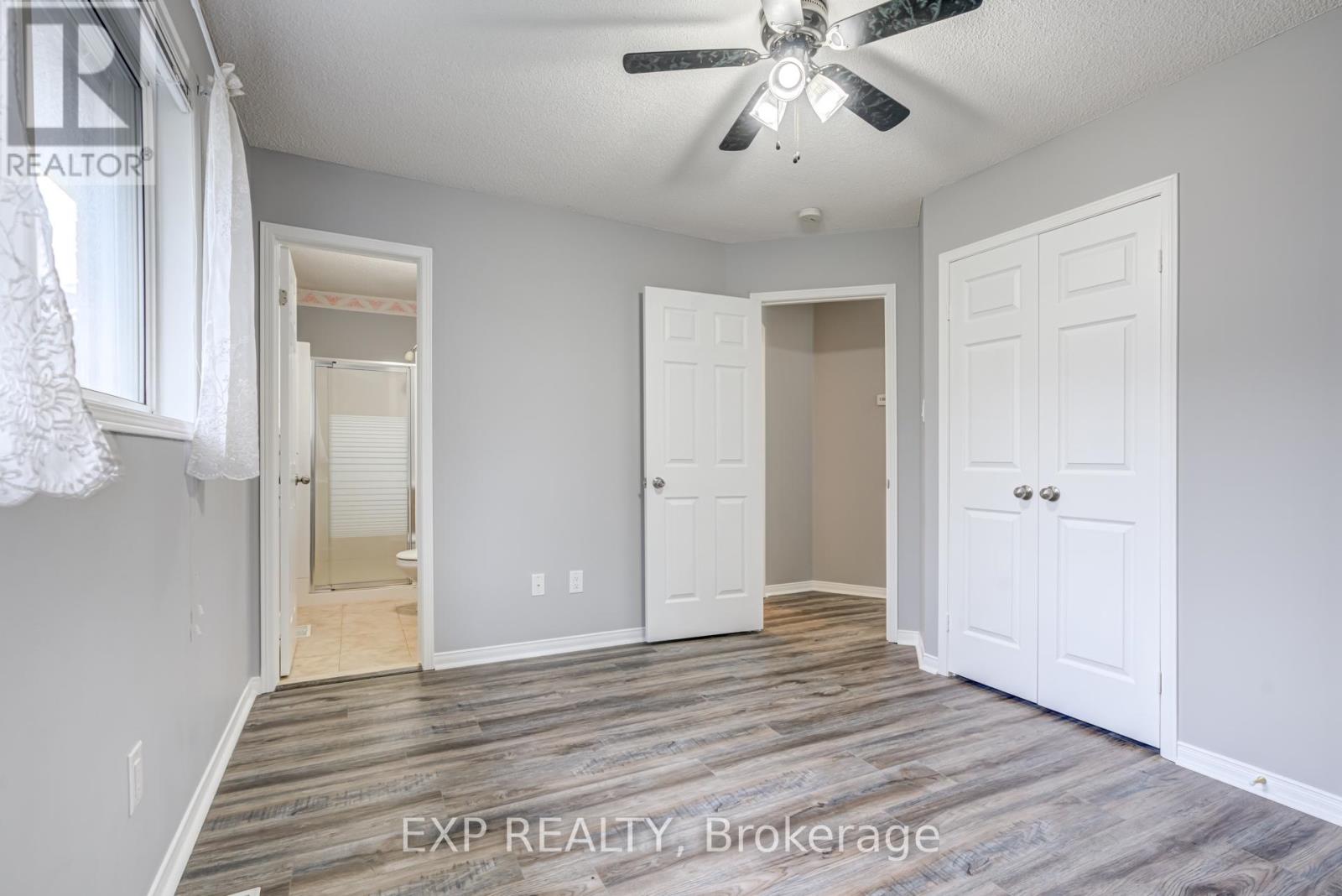 Single Family House Bungalow for Sale in  MCVEIGH DRIVE Barrie (Northwest) 