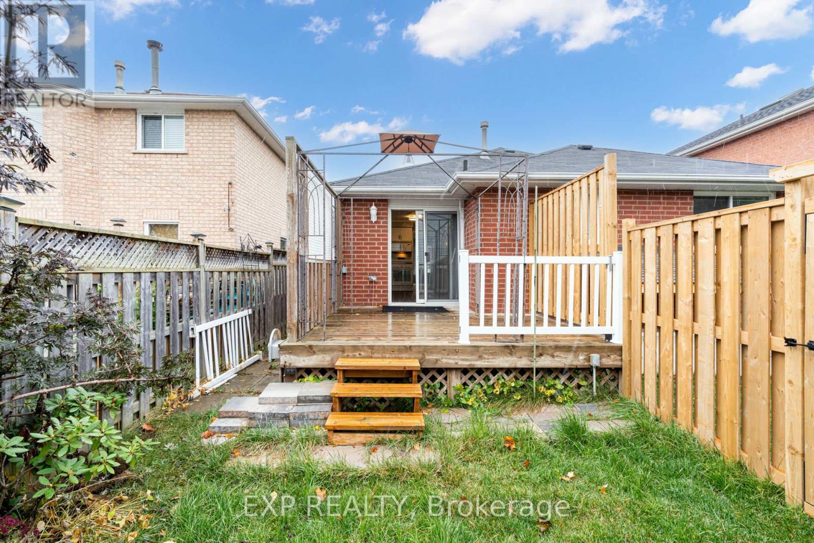 Single Family House Bungalow for Sale in  MCVEIGH DRIVE Barrie (Northwest) 