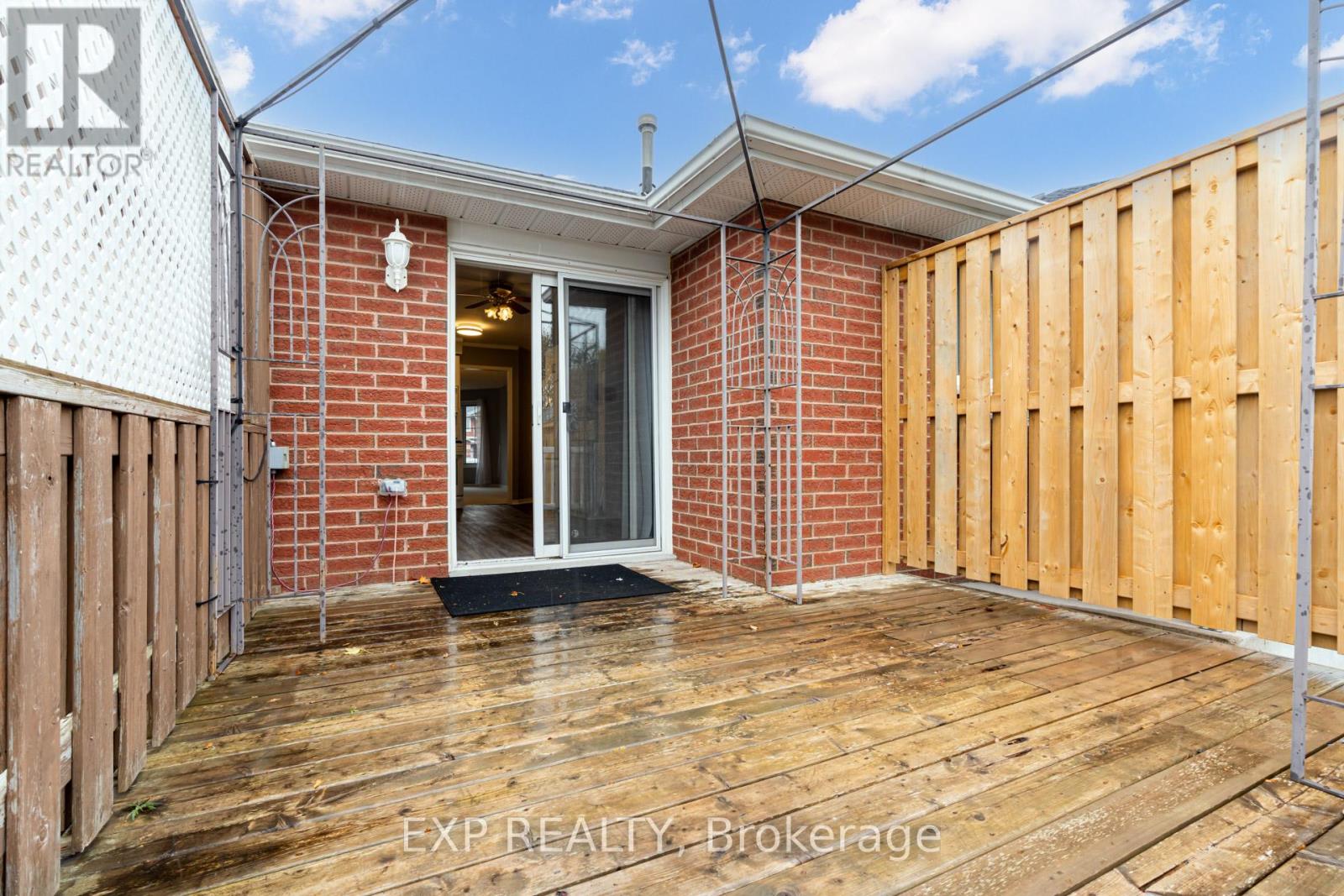 Single Family House Bungalow for Sale in  MCVEIGH DRIVE Barrie (Northwest) 