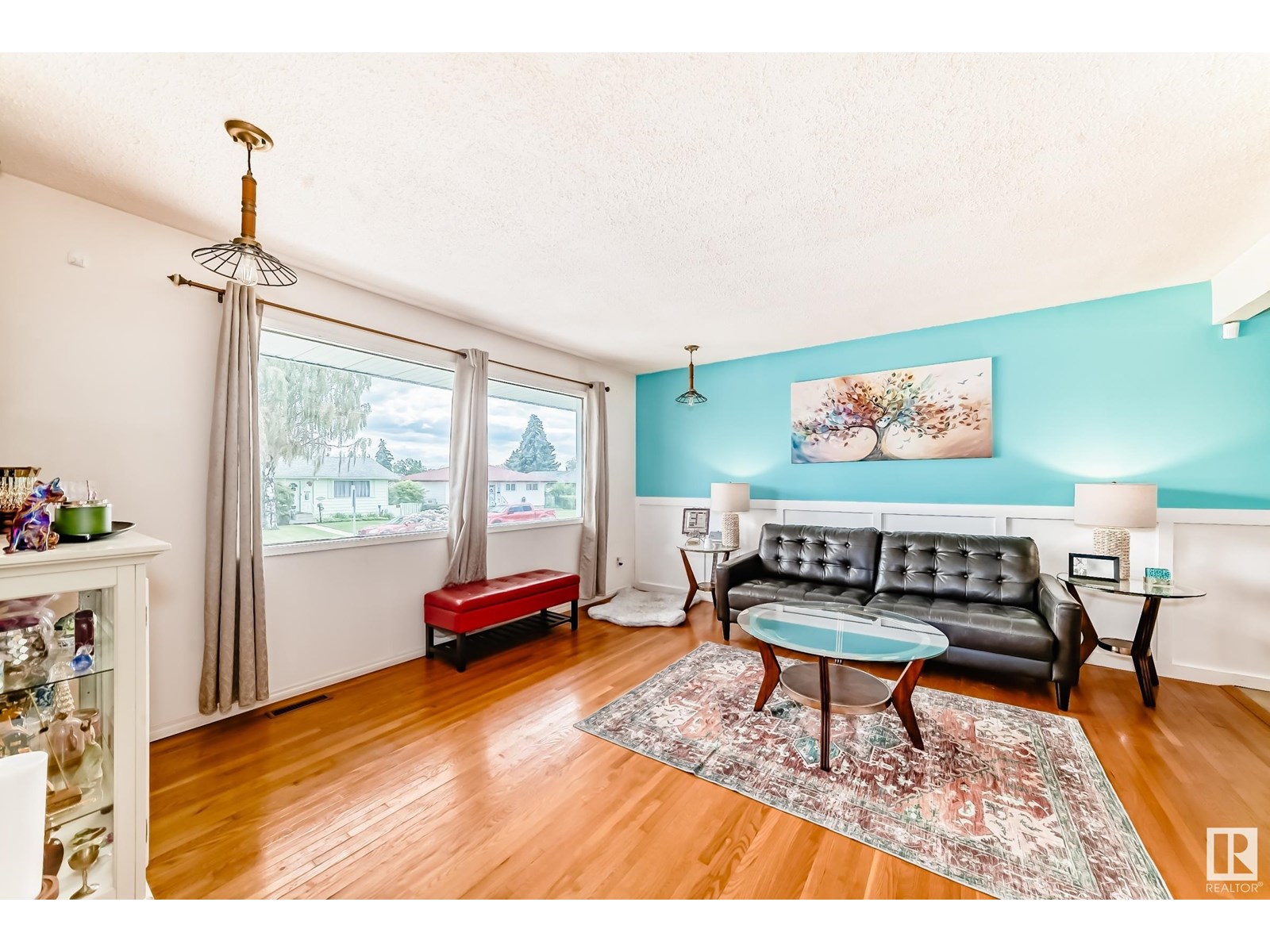 Photo 20 of 6308 144 A Av Nw, Edmonton AB