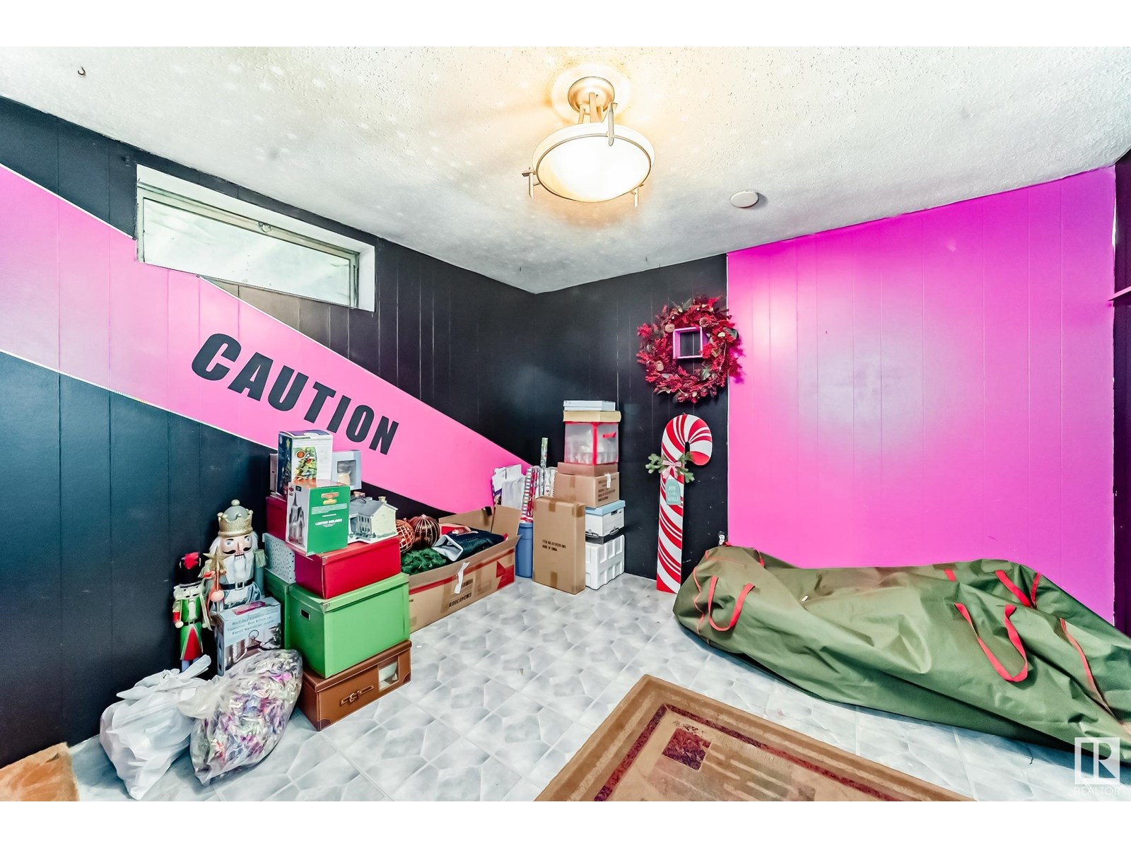 Photo 17 of 6308 144 A Av Nw, Edmonton AB