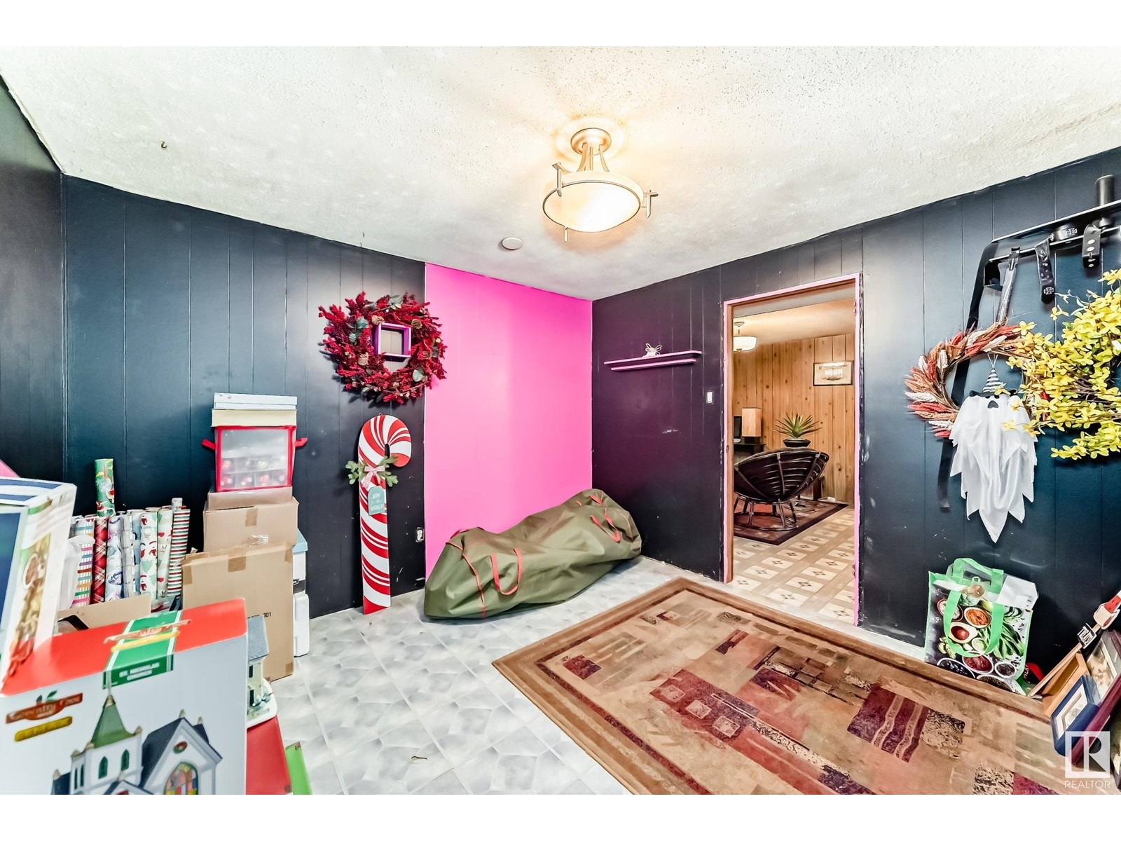 Photo 15 of 6308 144 A Av Nw, Edmonton AB