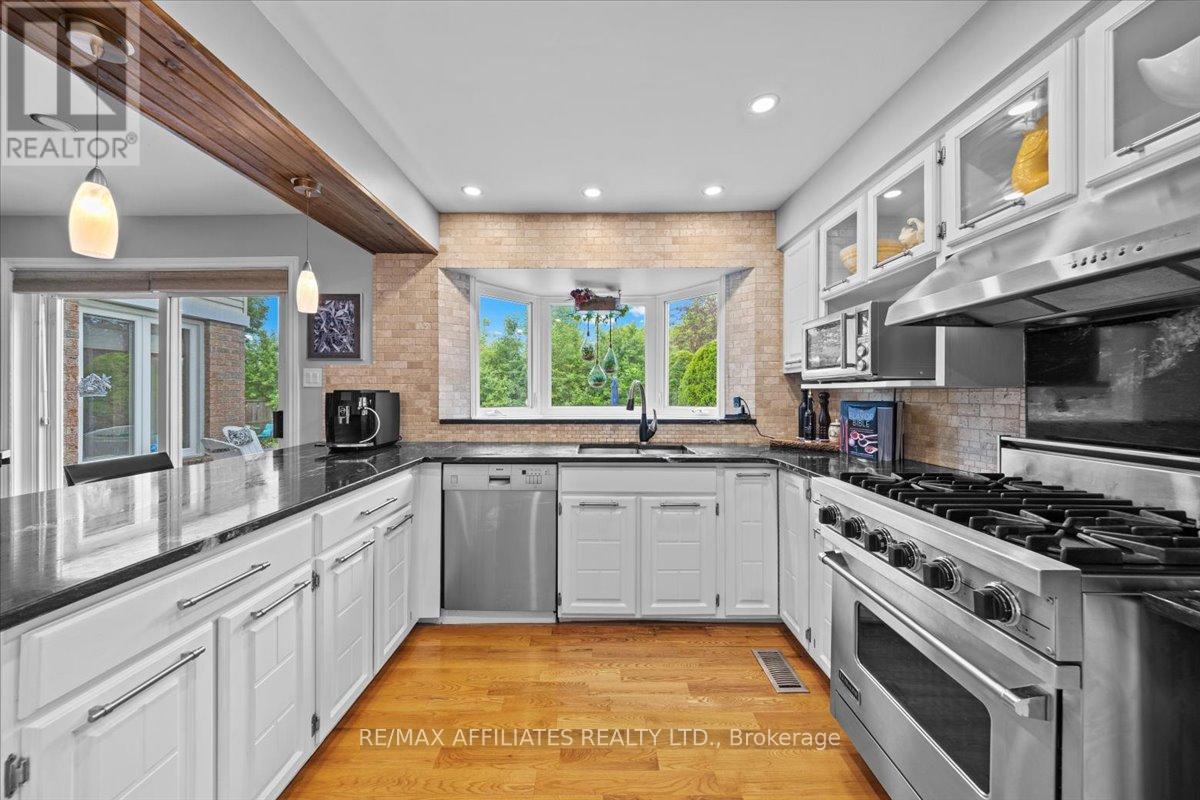 Photo 40 of 800 Fairwinds Terrace, Ottawa ON