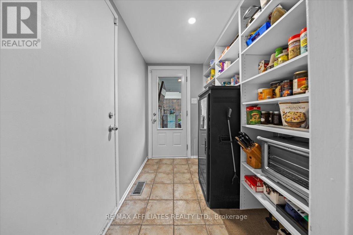 Photo 21 of 800 Fairwinds Terrace, Ottawa ON