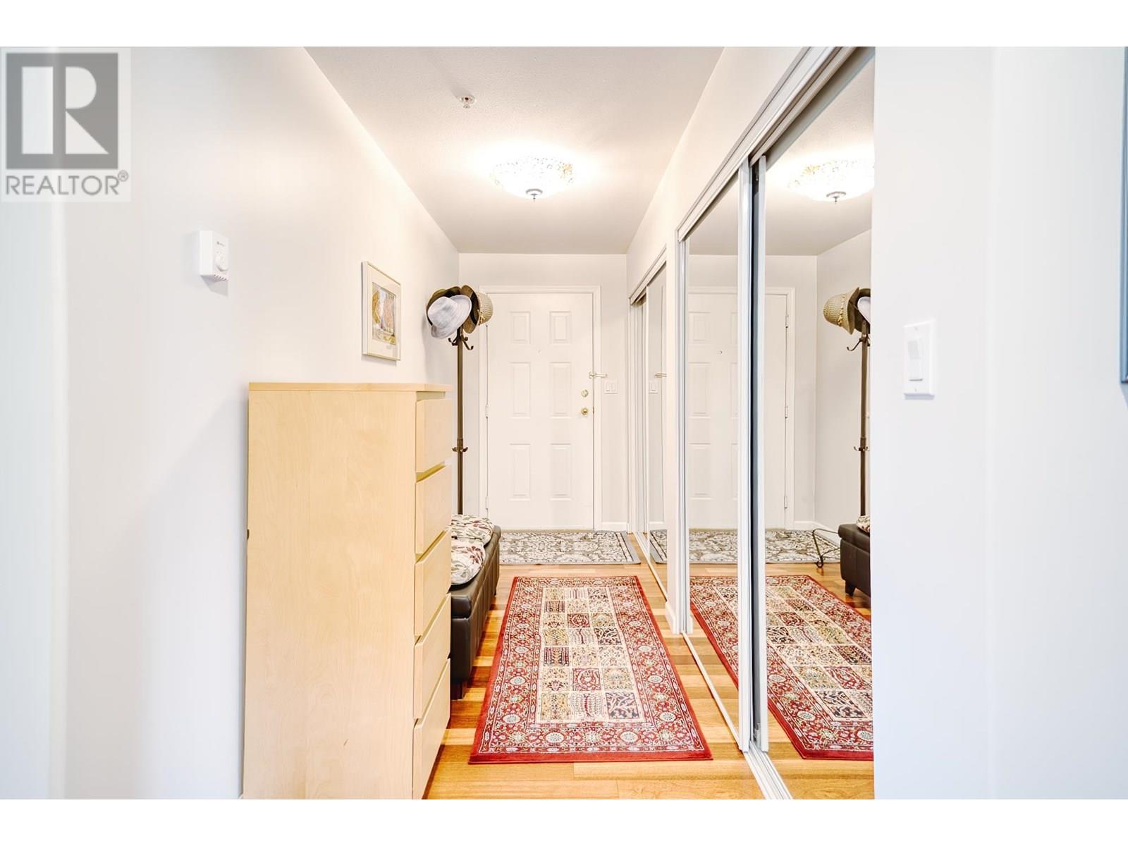 W201 5780 TRAIL AVENUE, Sechelt