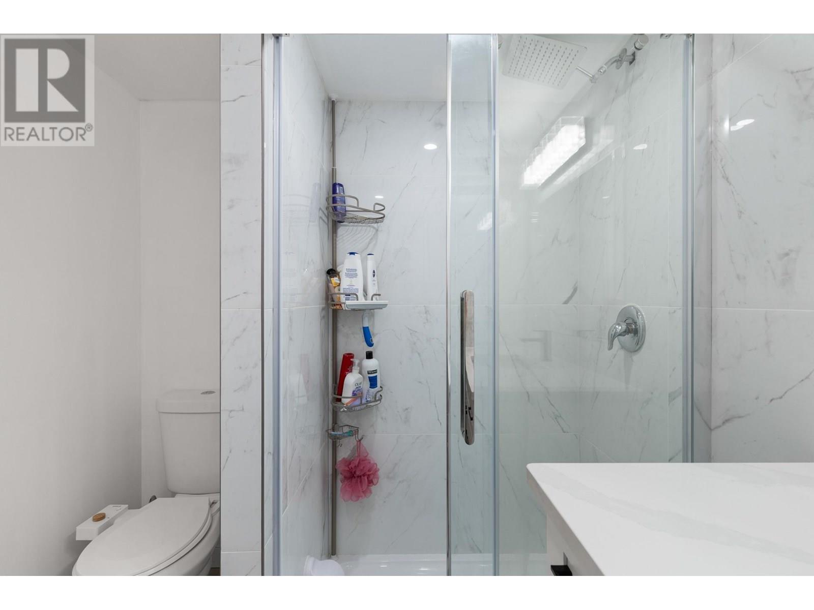 102 1860 Boucherie Road, Westbank